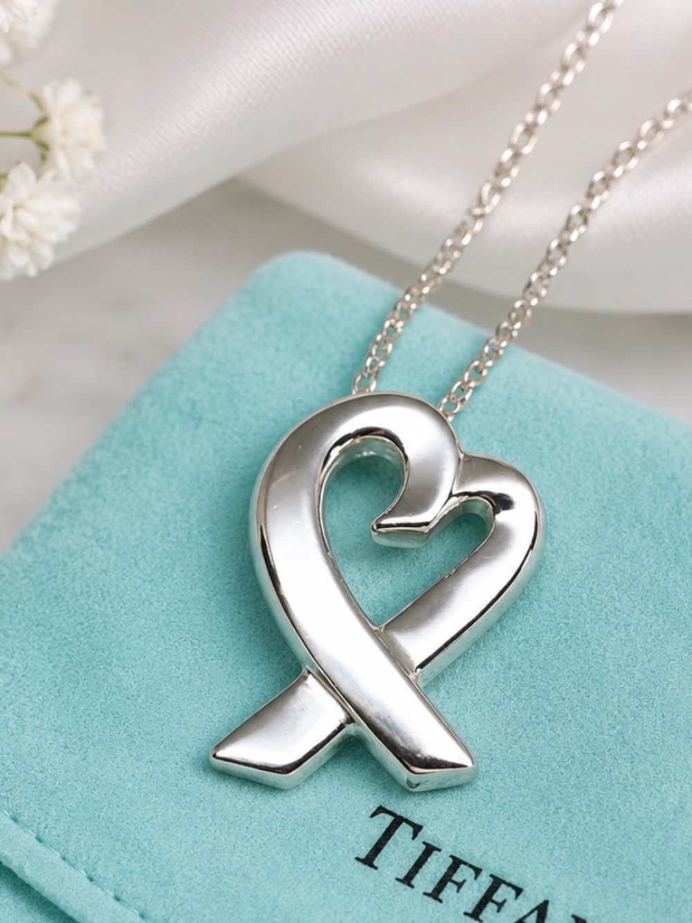 Tiffany & Co Paloma Picasso loving heart  925 sterling silver 16”  box NiCE